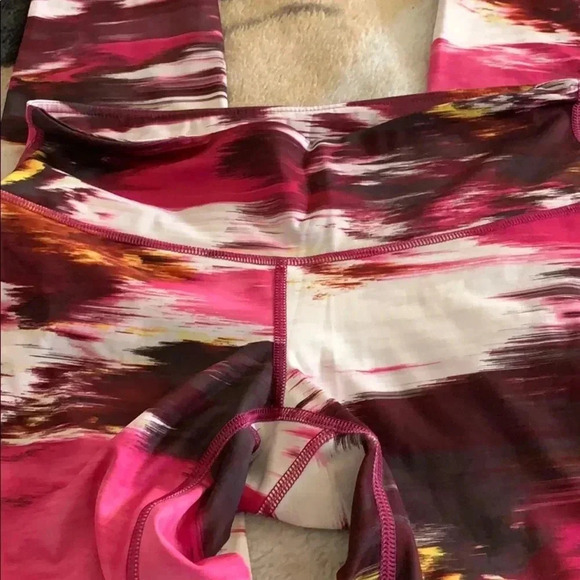 Lululemon wonder under pant 111 - Picture 7 of 11